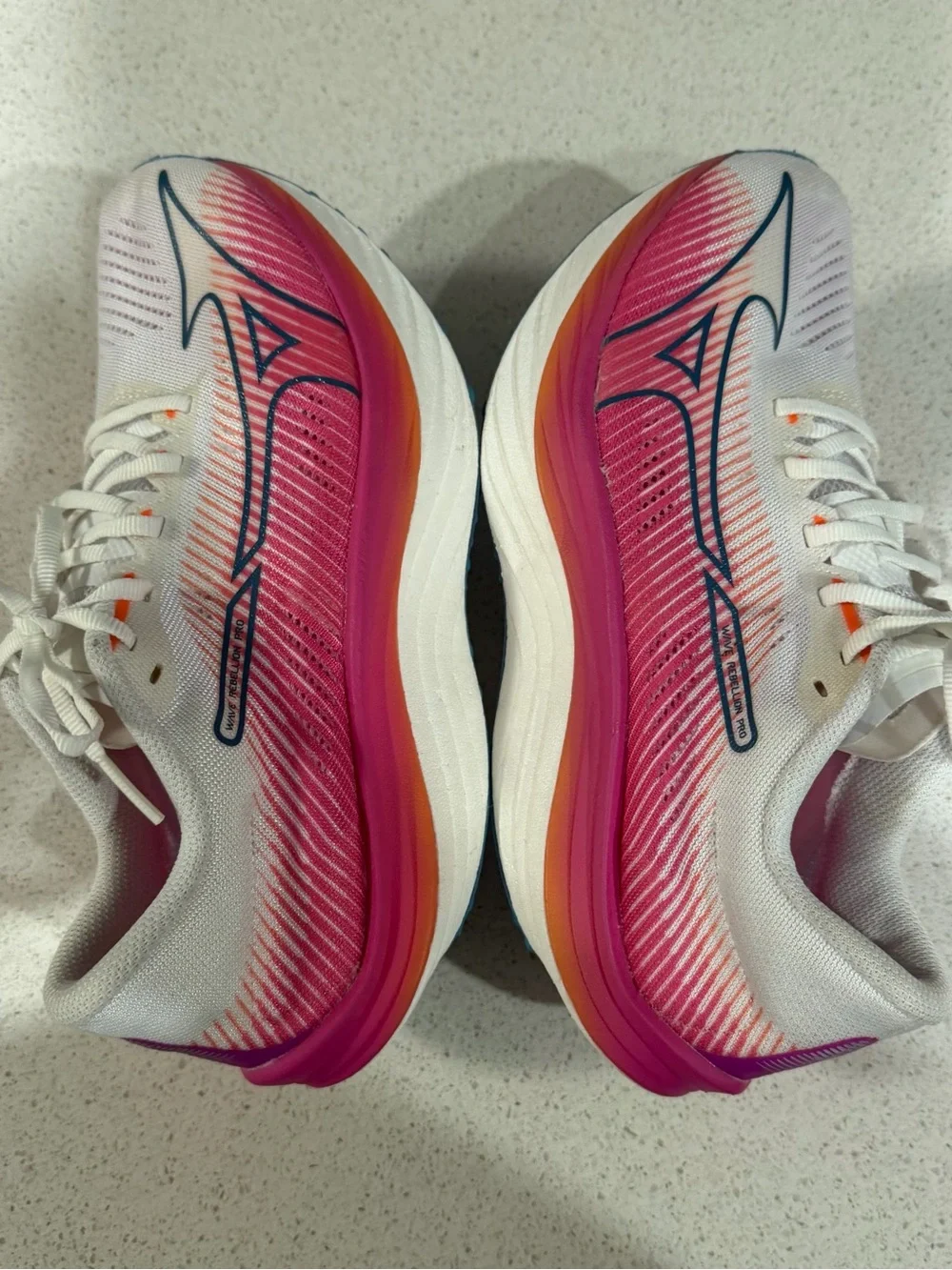 Mizuno Wave Rebellion Pro Womens 8 Running Shoes White Pink